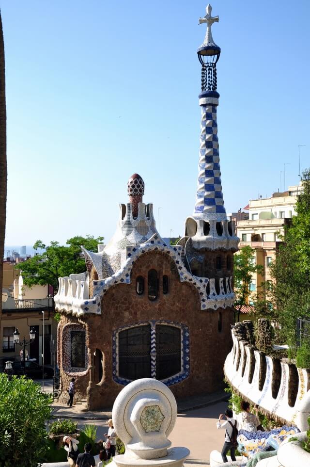 初の世界遺産グエル公園！ガウディの色彩とトカゲの噴水｜スペイン・ポルトガル母息子旅Day2 🦎✨
