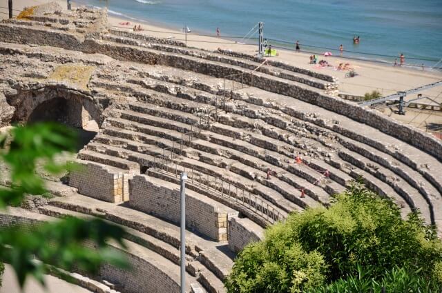 地中海を望むローマの円形闘技場！タラゴナの絶景を歩く｜スペイン・ポルトガル母息子旅 Day2 🏛️🌊