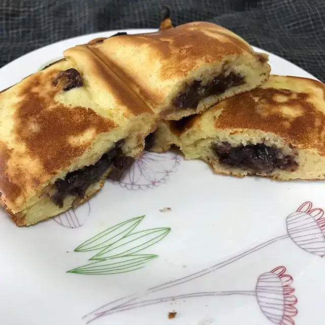 バウルー あんこサンド作り方｜HMと豆乳で焼く「外カリ中ふわ」のコツ🍞🫘