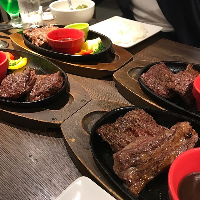 【優待ランチ】黒毛和牛ステーキ とスペシャルセットを頂く!!@壁の穴 三光マーケティングフーズ