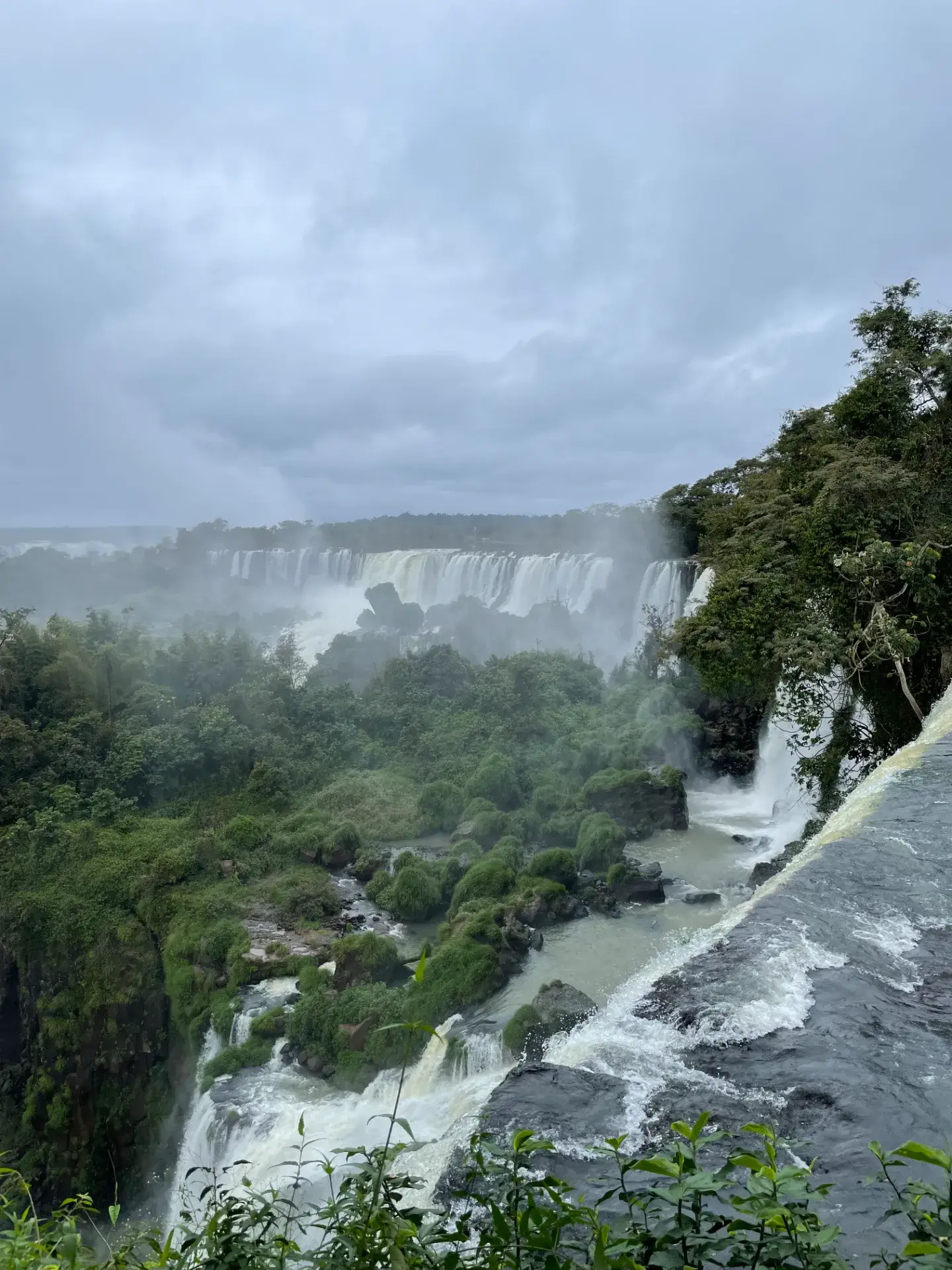 イグアスの滝完全ガイド｜アルゼンチン側トレッキング・3国国境攻略🇦🇷🇧🇷🇵🇾