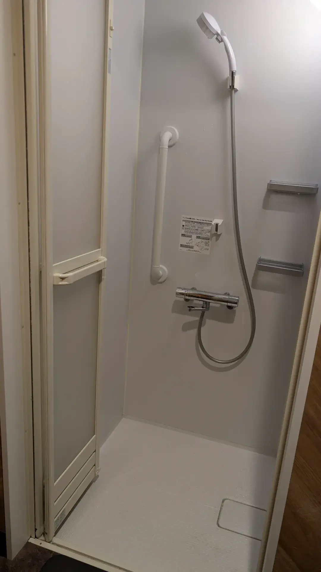 関西国際空港の「KIXエアポート カフェラウンジ NODOKA」内にあるシャワールーム