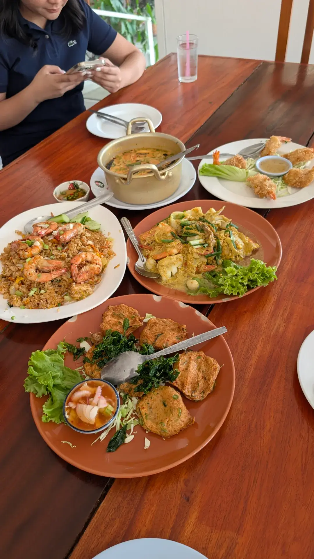 スコータイからバンコクへ435km！長距離ドライブの休憩スポット＆コスパ最強タイ料理ランチ 🚗💨