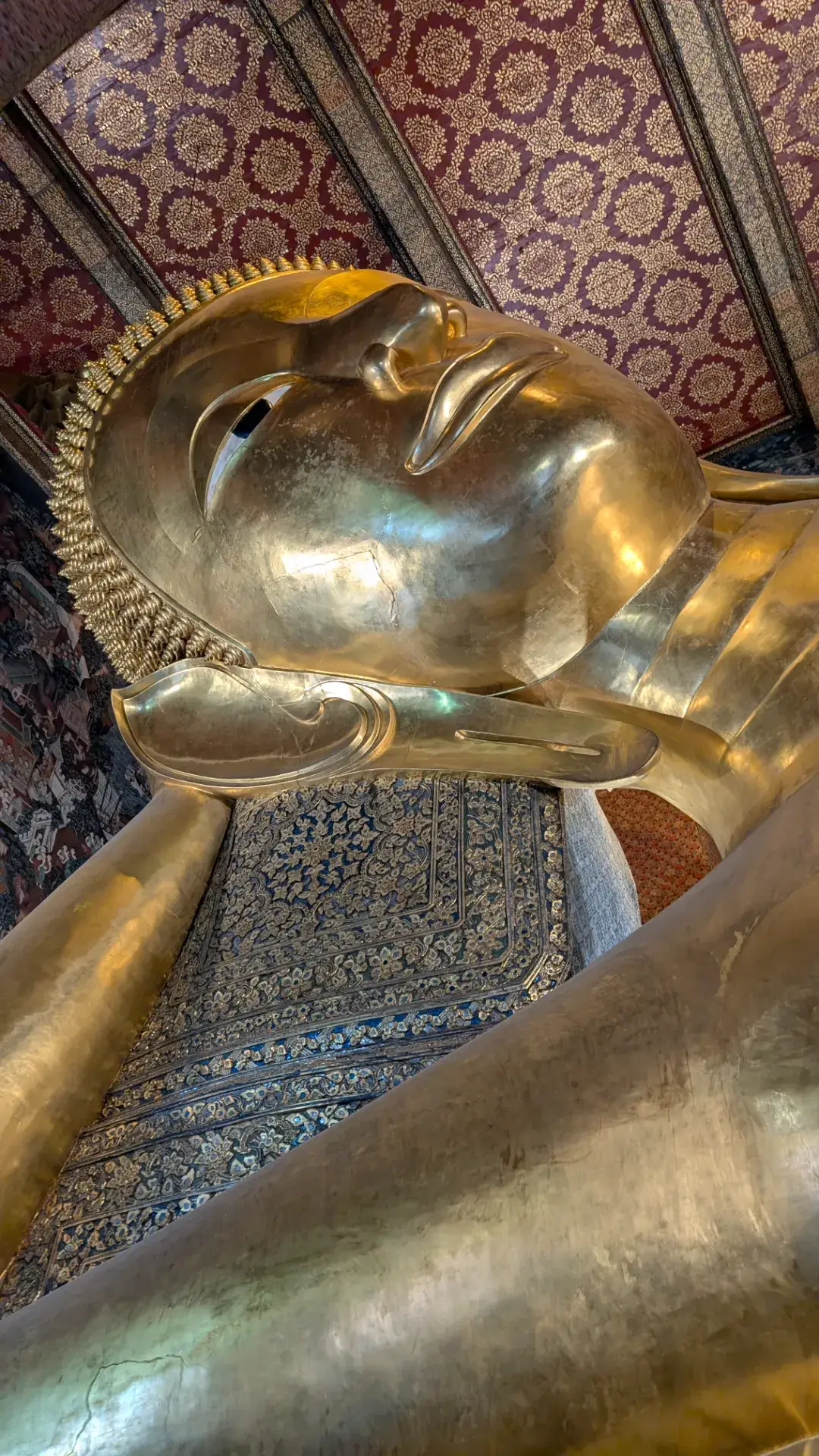 10年ぶりのバンコク寺院巡り！ワット・ポーの黄金涅槃仏で徳を積み、豪華絢爛な王宮に圧倒される朝🙏✨