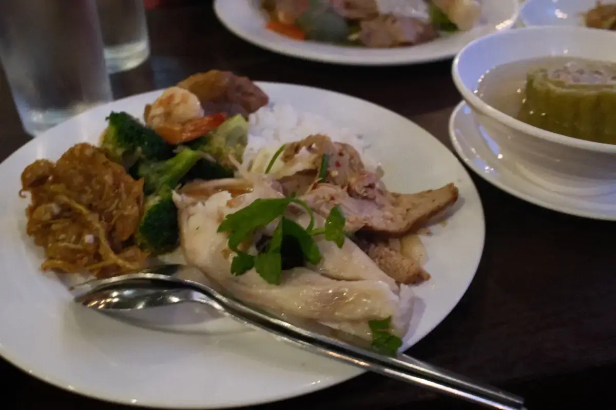 ザ・フォー・レスト・リゾートでの夕食ビュッフェ